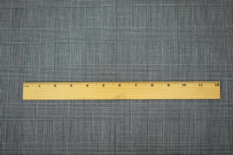 Black-White Poly Wool Glen Plaid Woven Shirting Fabric